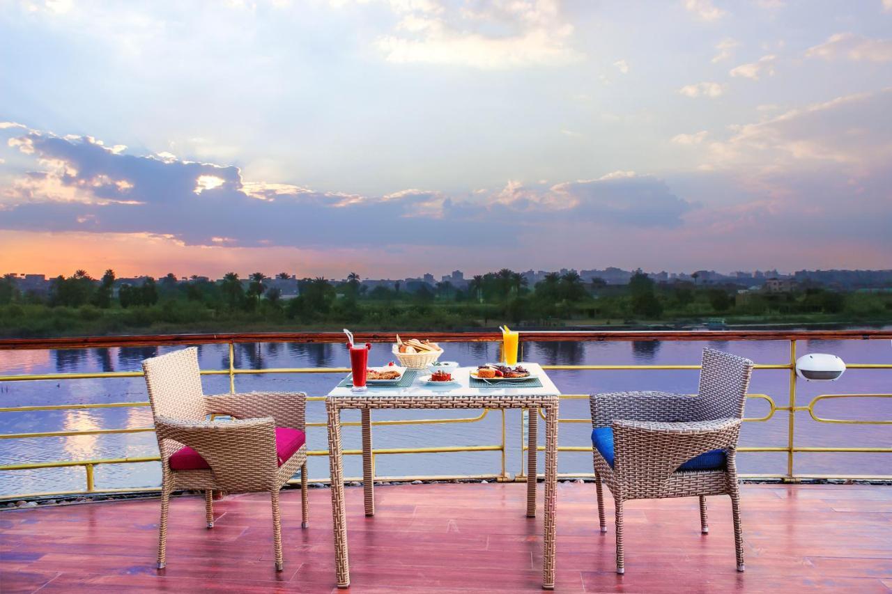 Nile View Jewel Hotel Kairó Kültér fotó